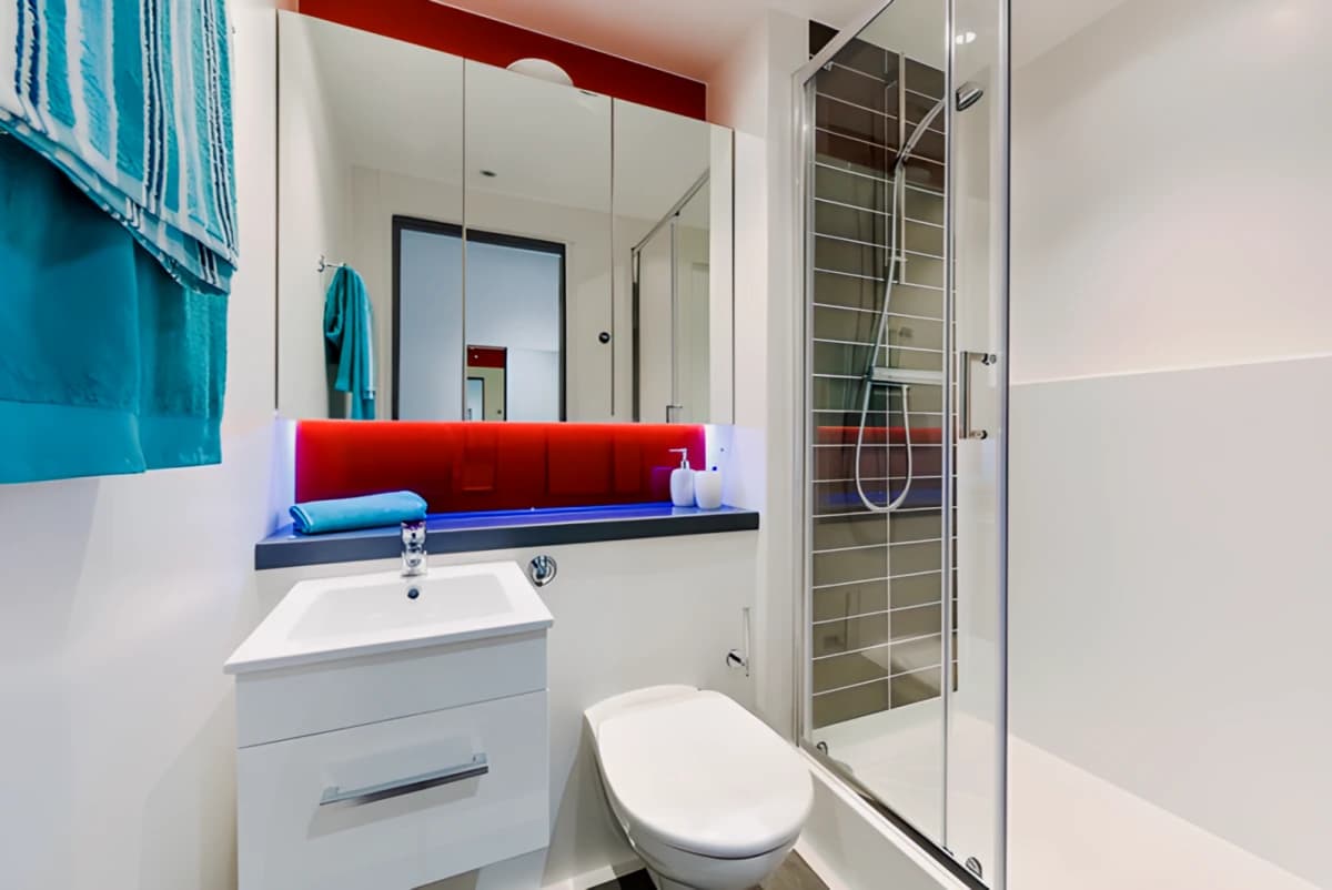 Ensuite Bronze