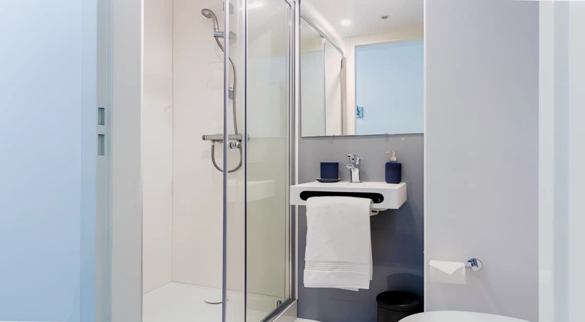 Large Classic En-Suite