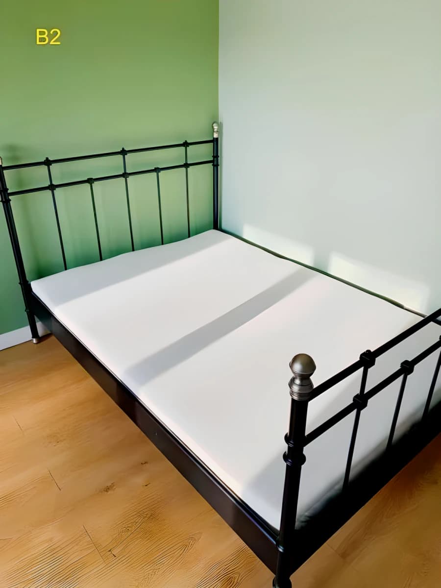 4 bedrooms 2 bathrooms