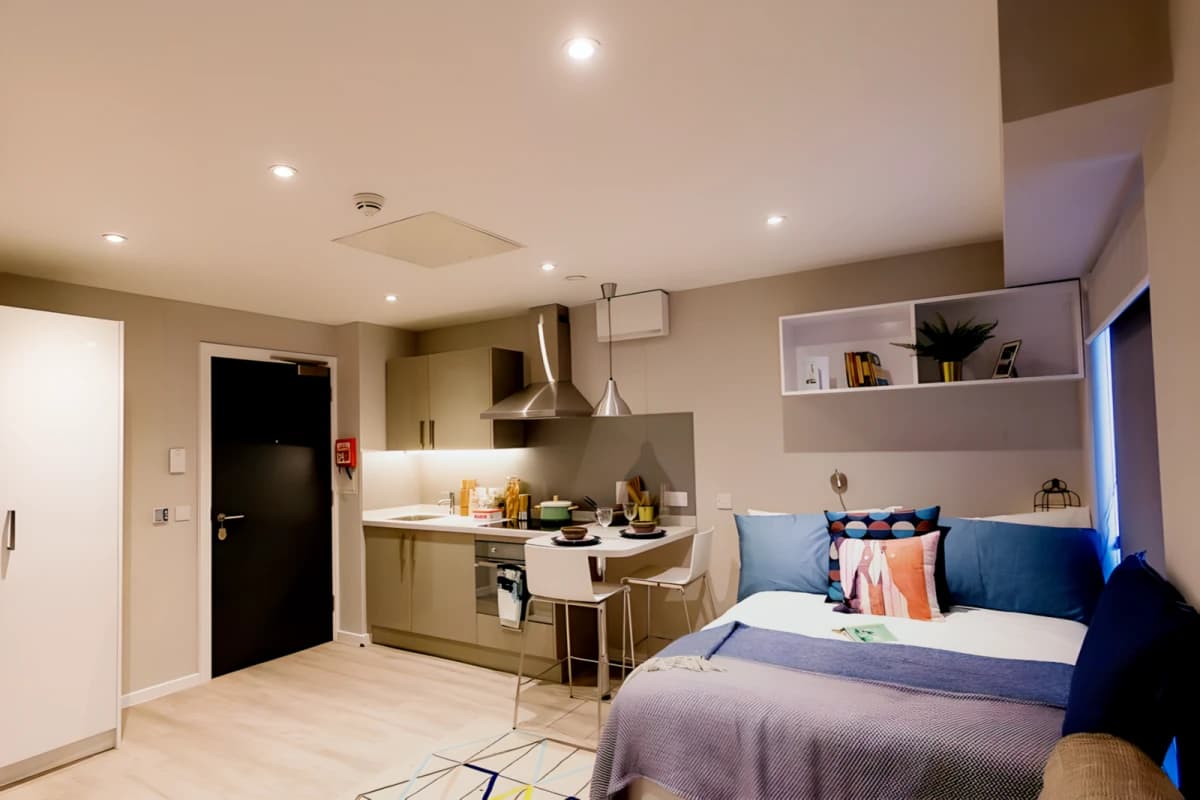 9 De Montfort Mews image
