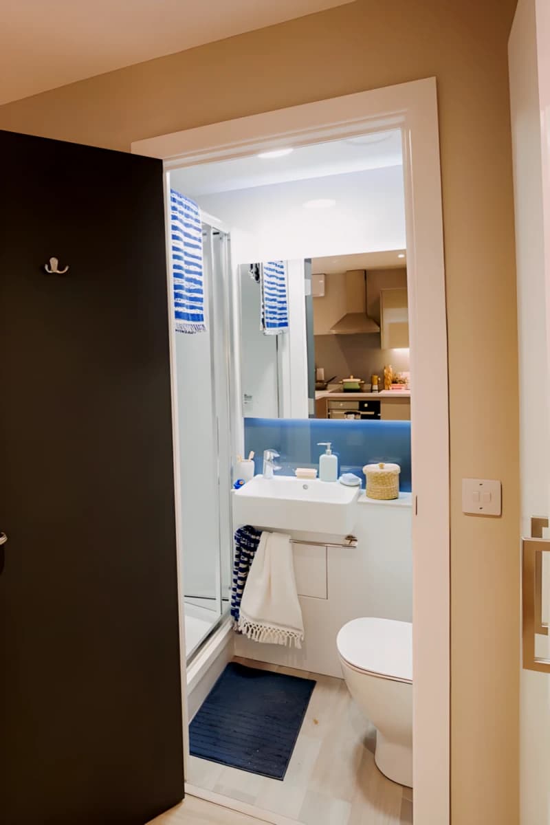 9 De Montfort Mews image