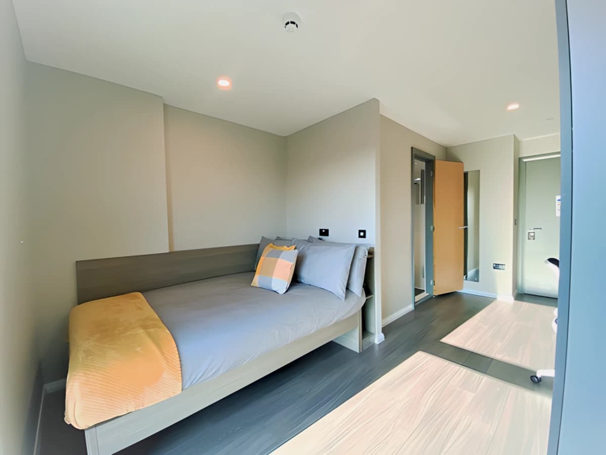 Ensuite Silver