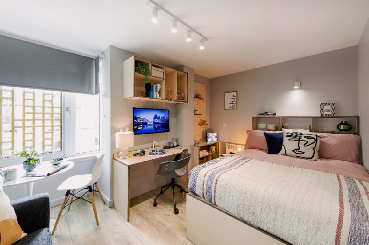Premium Studio