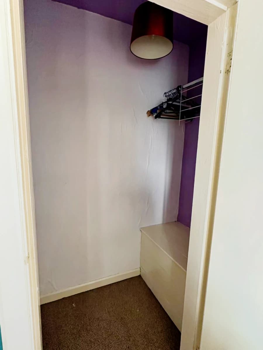 3 bedrooms 2 bathrooms