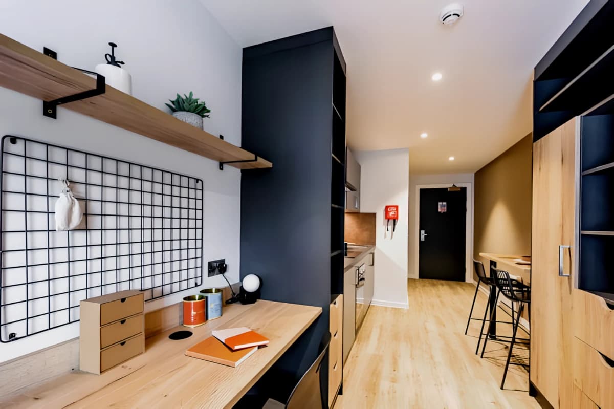 Premium Garden Studio