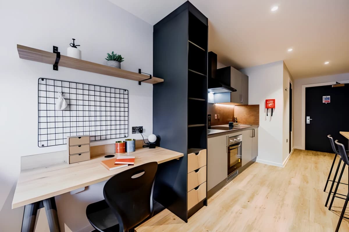 Premium Garden Studio