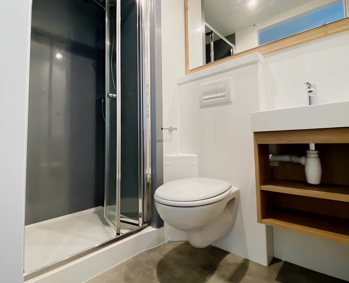 4-5 Bedrooms En-suite