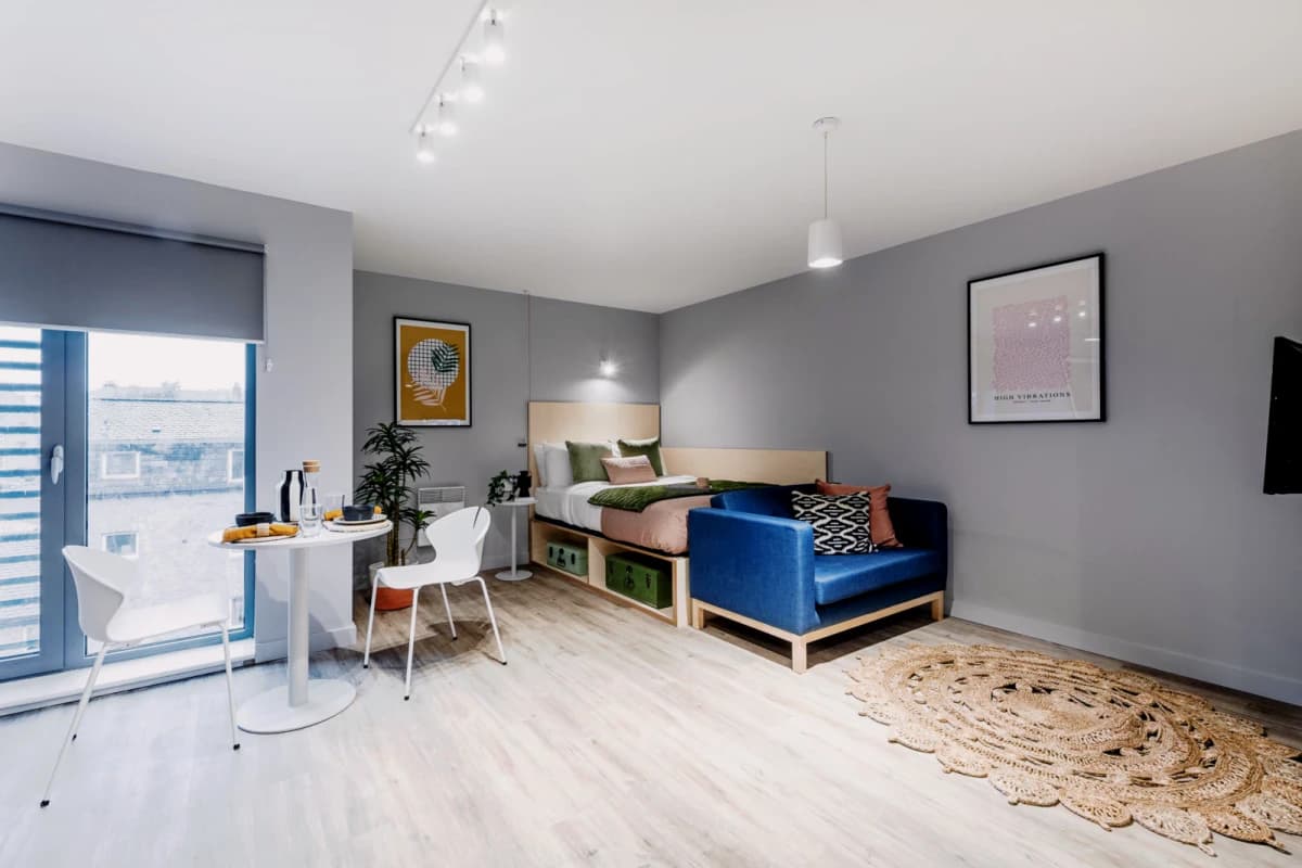 Executive Studio