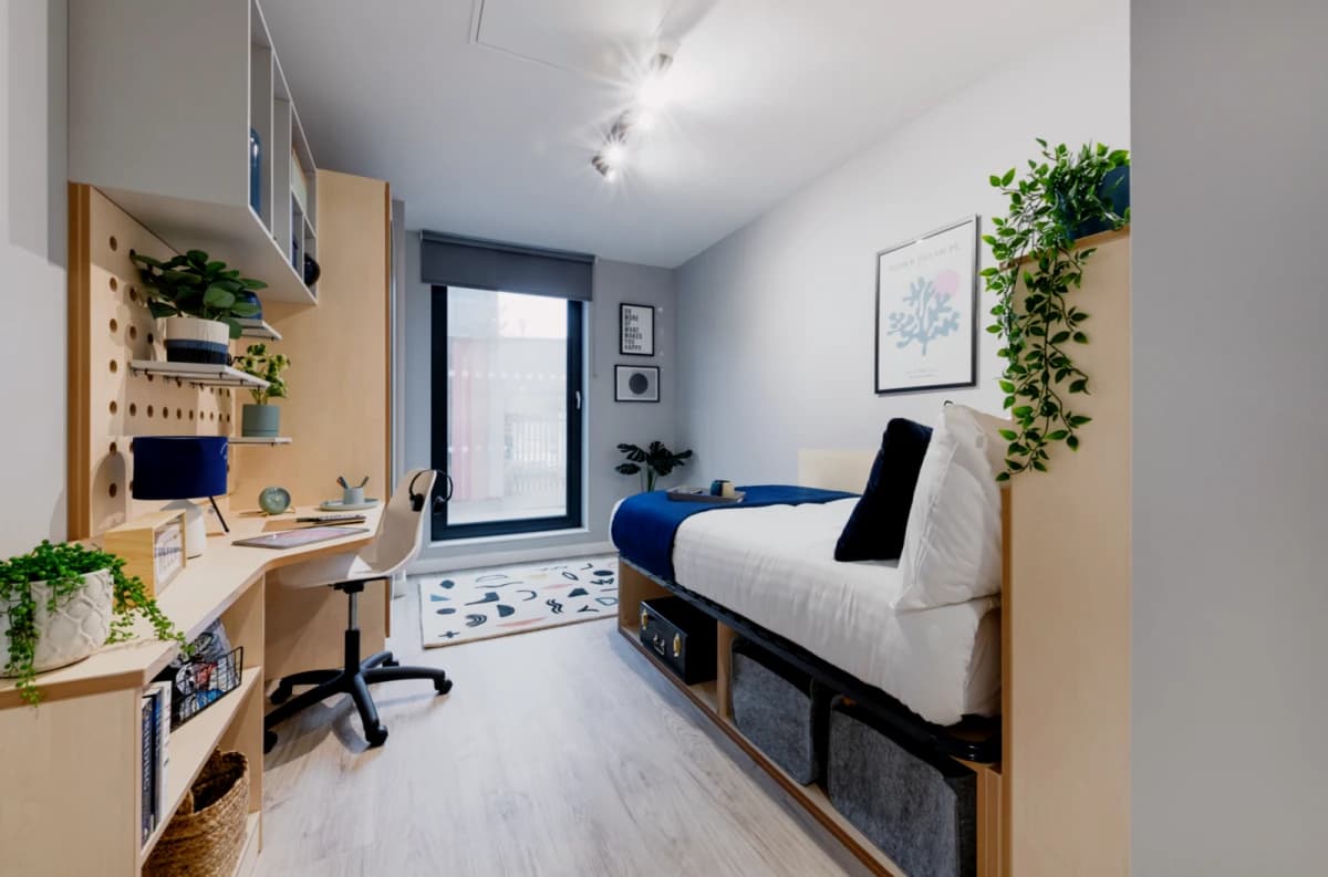 4 Bed Premium Ensuite