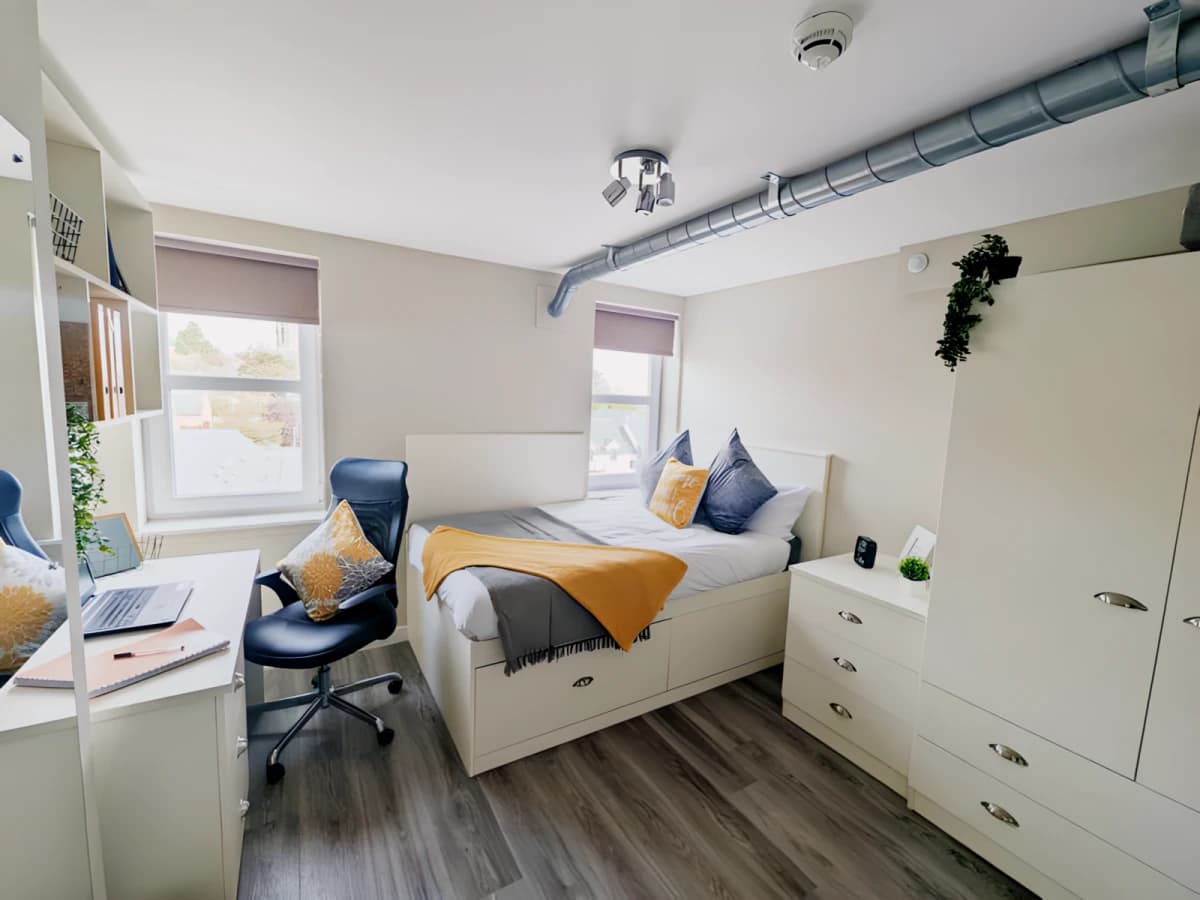 Deluxe Ensuite