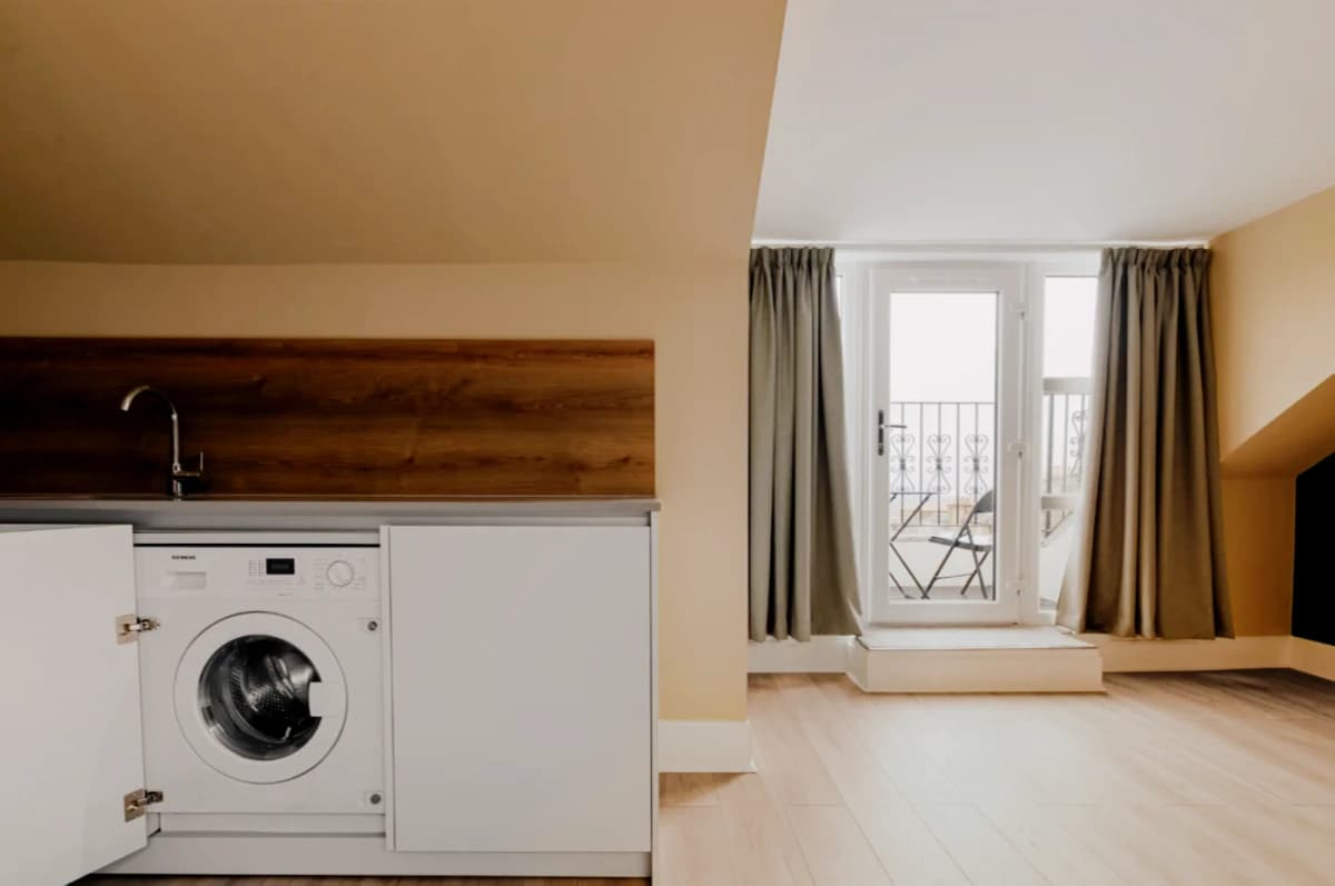 Two-Bedroom Apartment w/ Balcony
