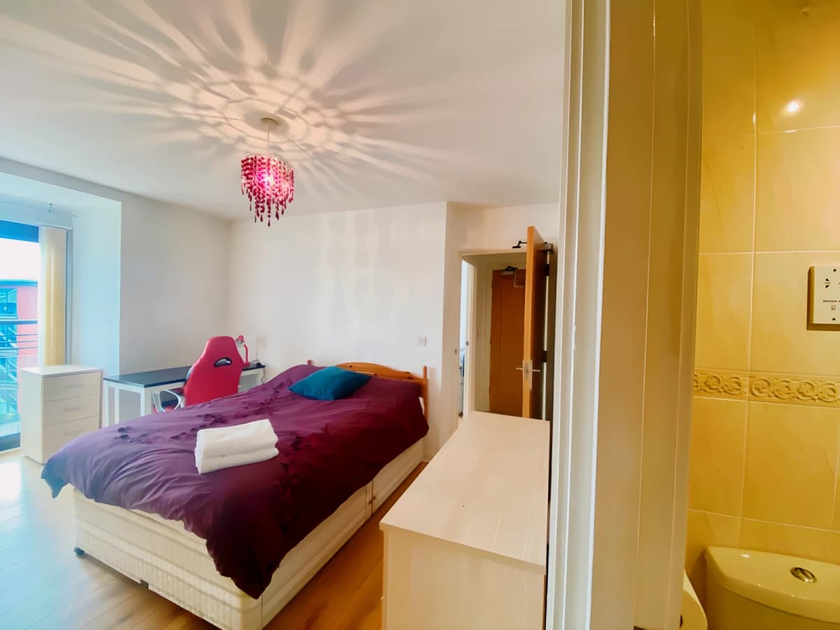 2 bedrooms 2 bathrooms