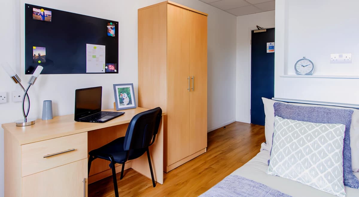Ensuite