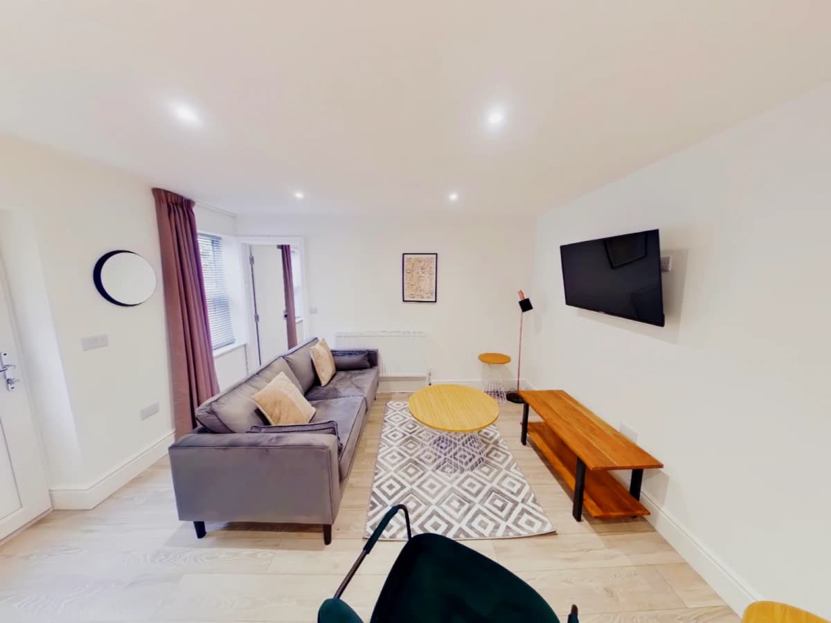 2 Ensuite Bedroom