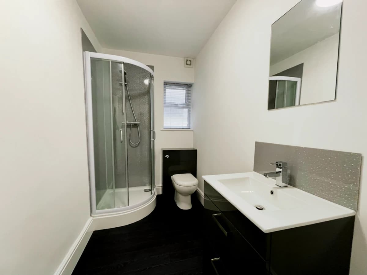 2 Ensuite Bedroom