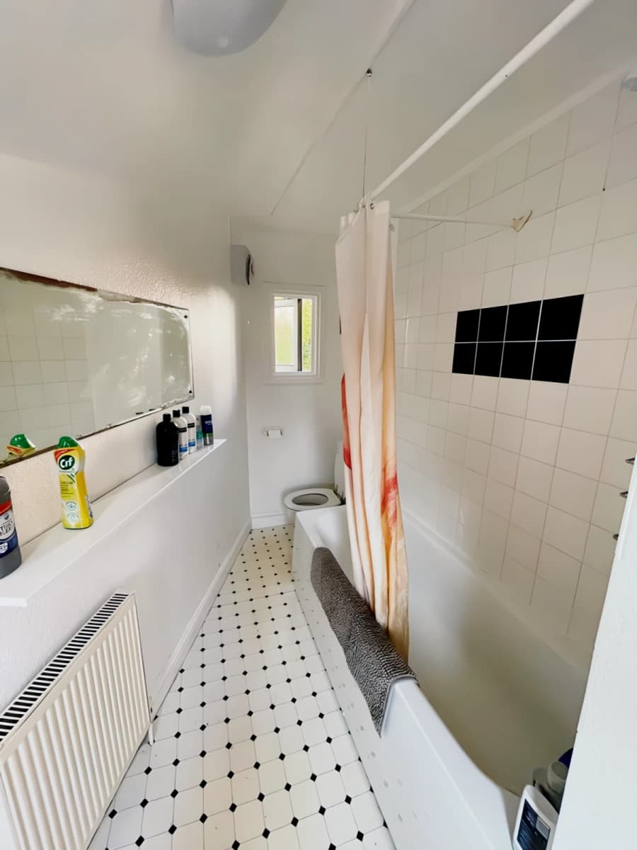 2 Bed, 1 Bath