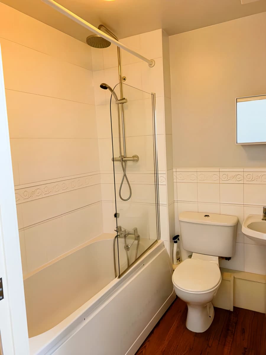 3 Bedroom, 1 Bathroom