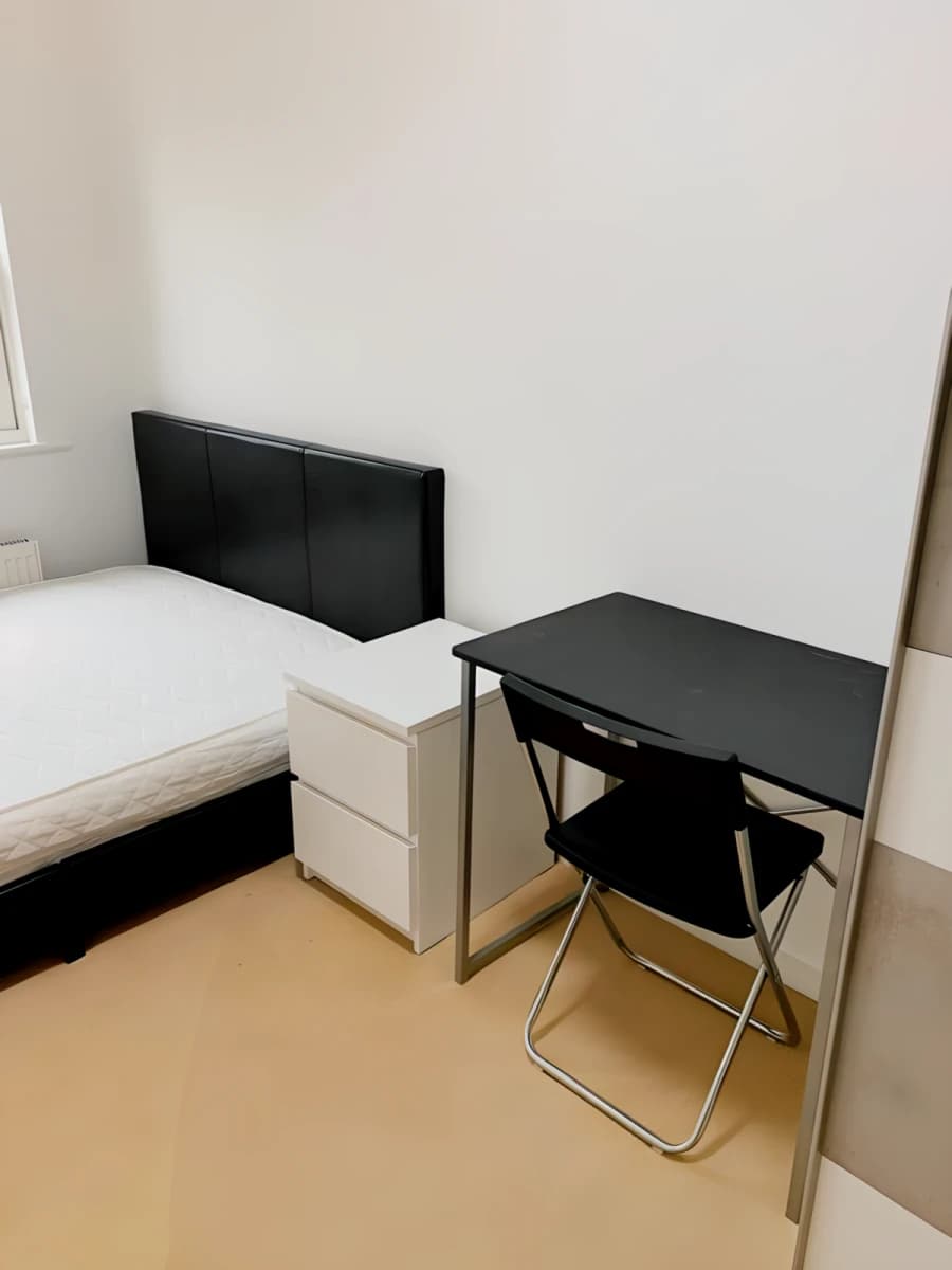 3 Bedroom, 1 Bathroom