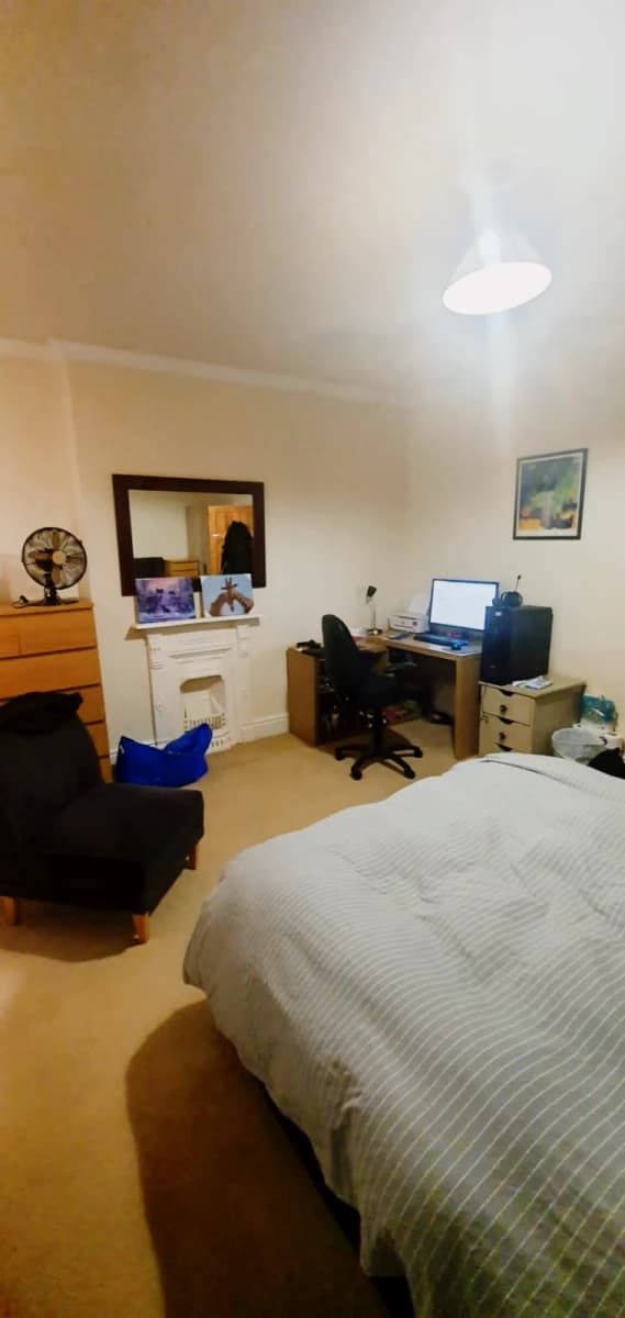 4 Bedroom, 1 Bathroom