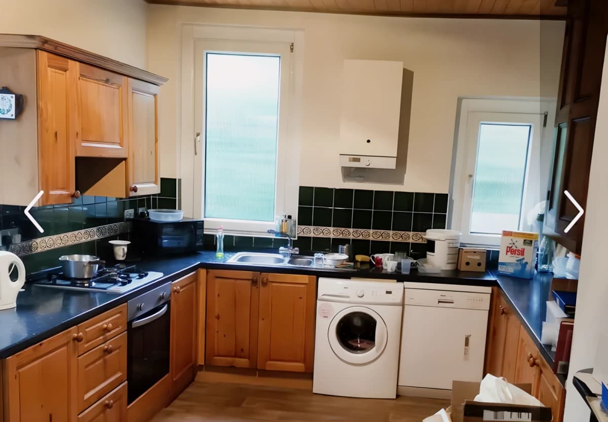 5 Bedroom, 1 Bathroom