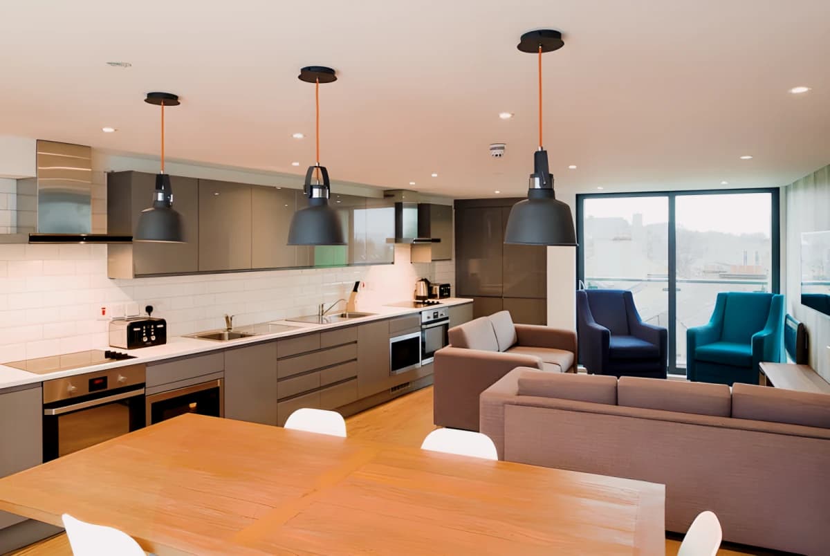 1 Bedroom, 1 Bathroom