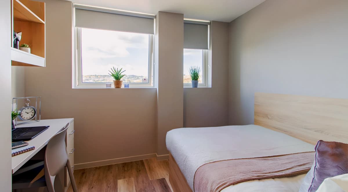 1 Bedroom, 1 Bathroom