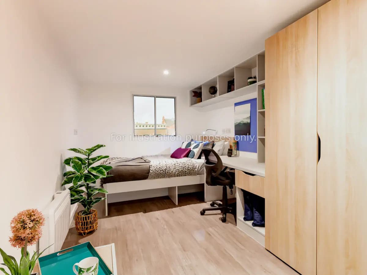 7 Bedroom, 1 Bathroom