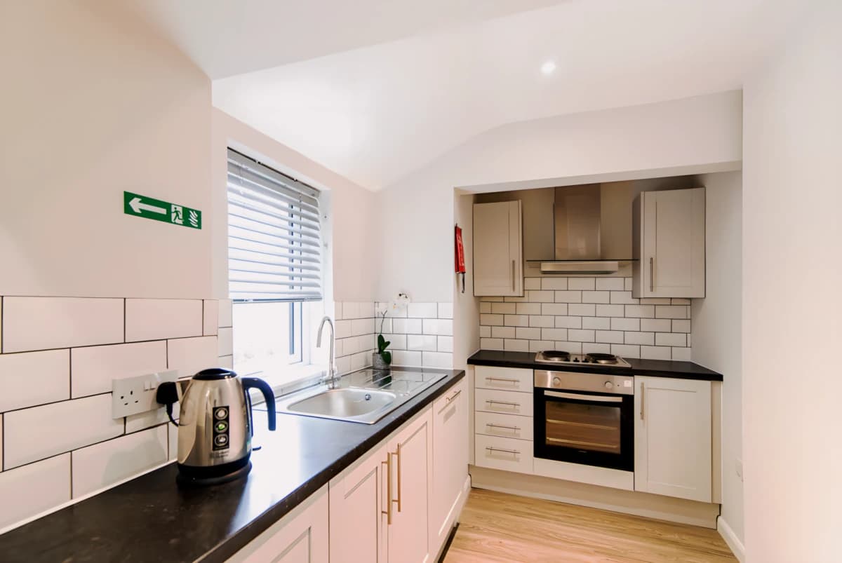 4 Bed 1 Bath