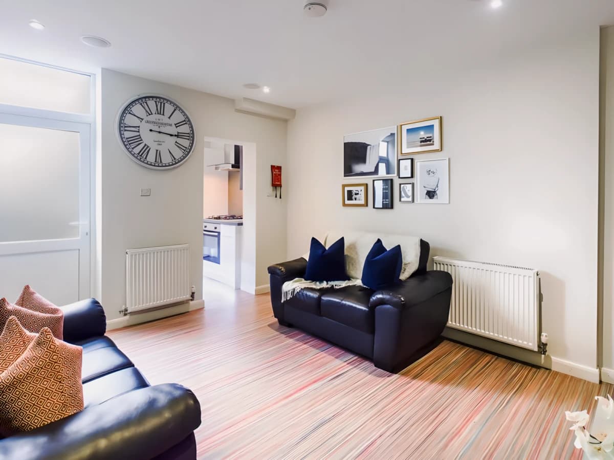 4 Bed 1 Bath