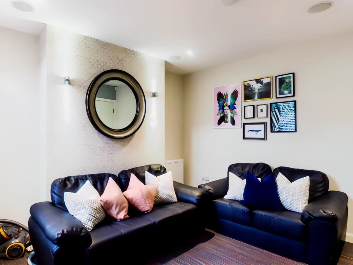 5 bed 1 Bath