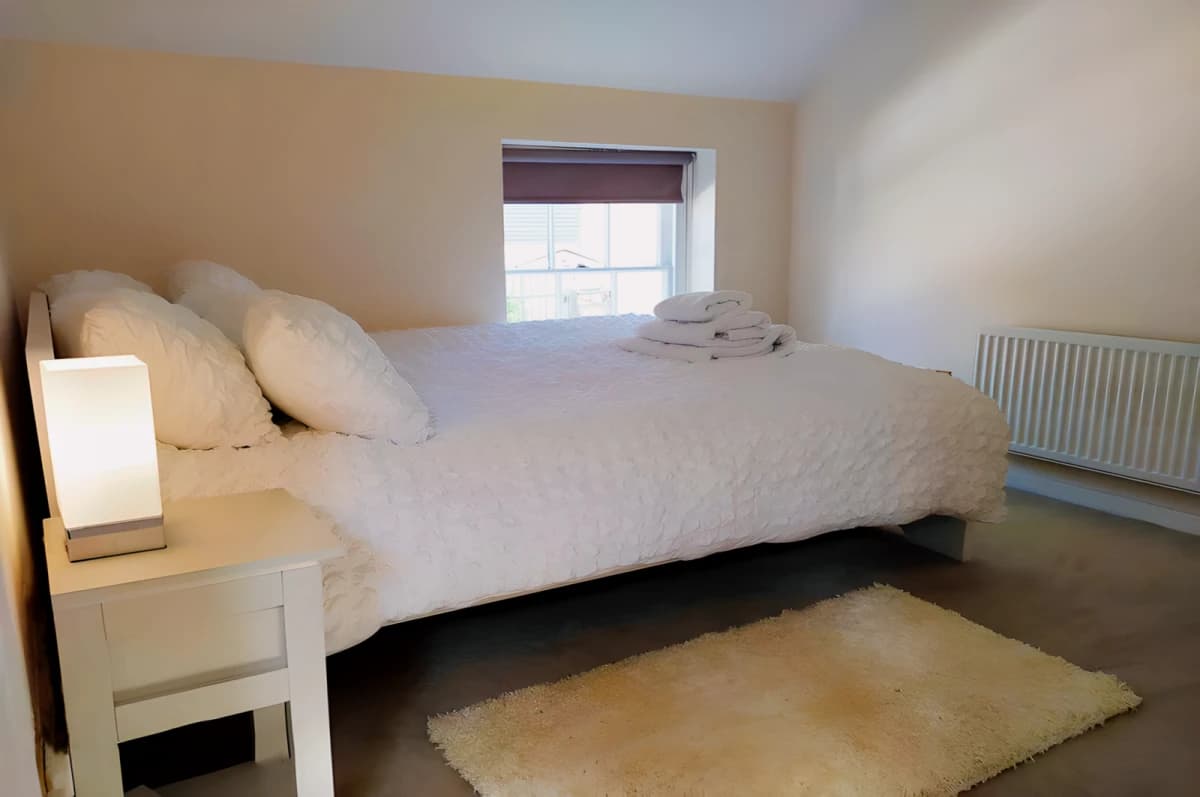 2 Bedroom
