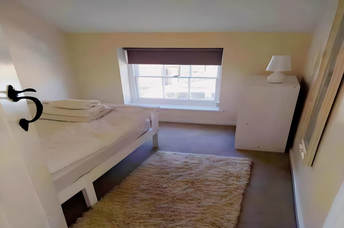 2 Bedroom