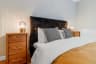 1 Bedrooms 1 Bathroom