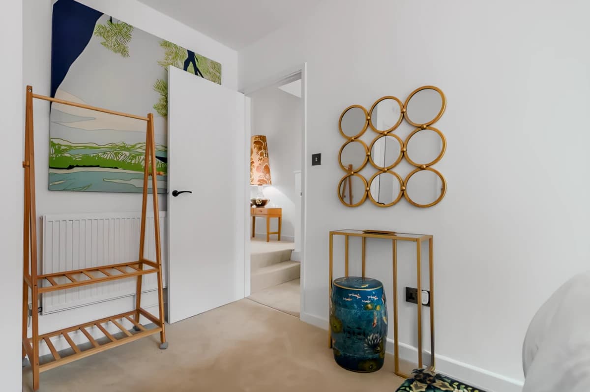 1 Bedrooms 1 Bathroom