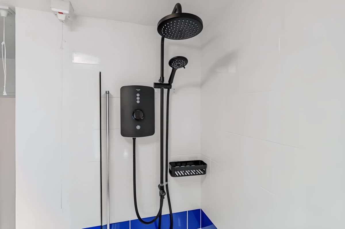 1 Bedrooms 1 Bathroom