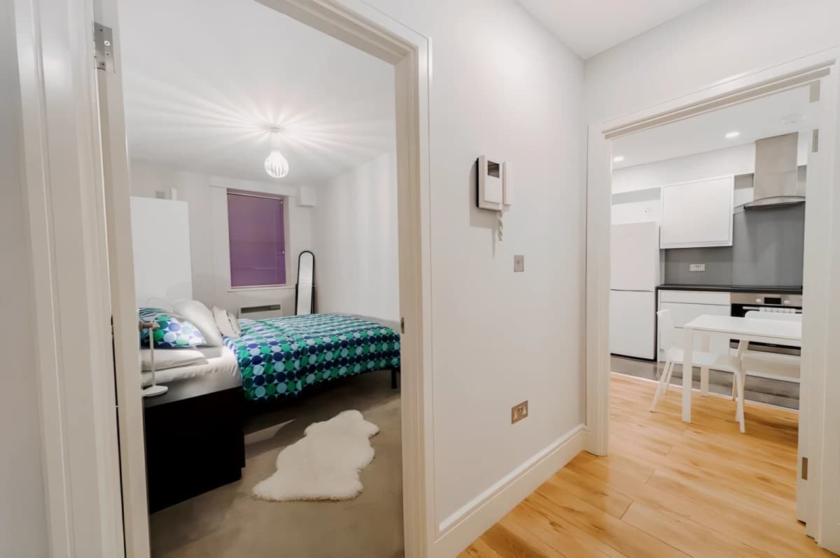 1 Beds 1 Bathroom