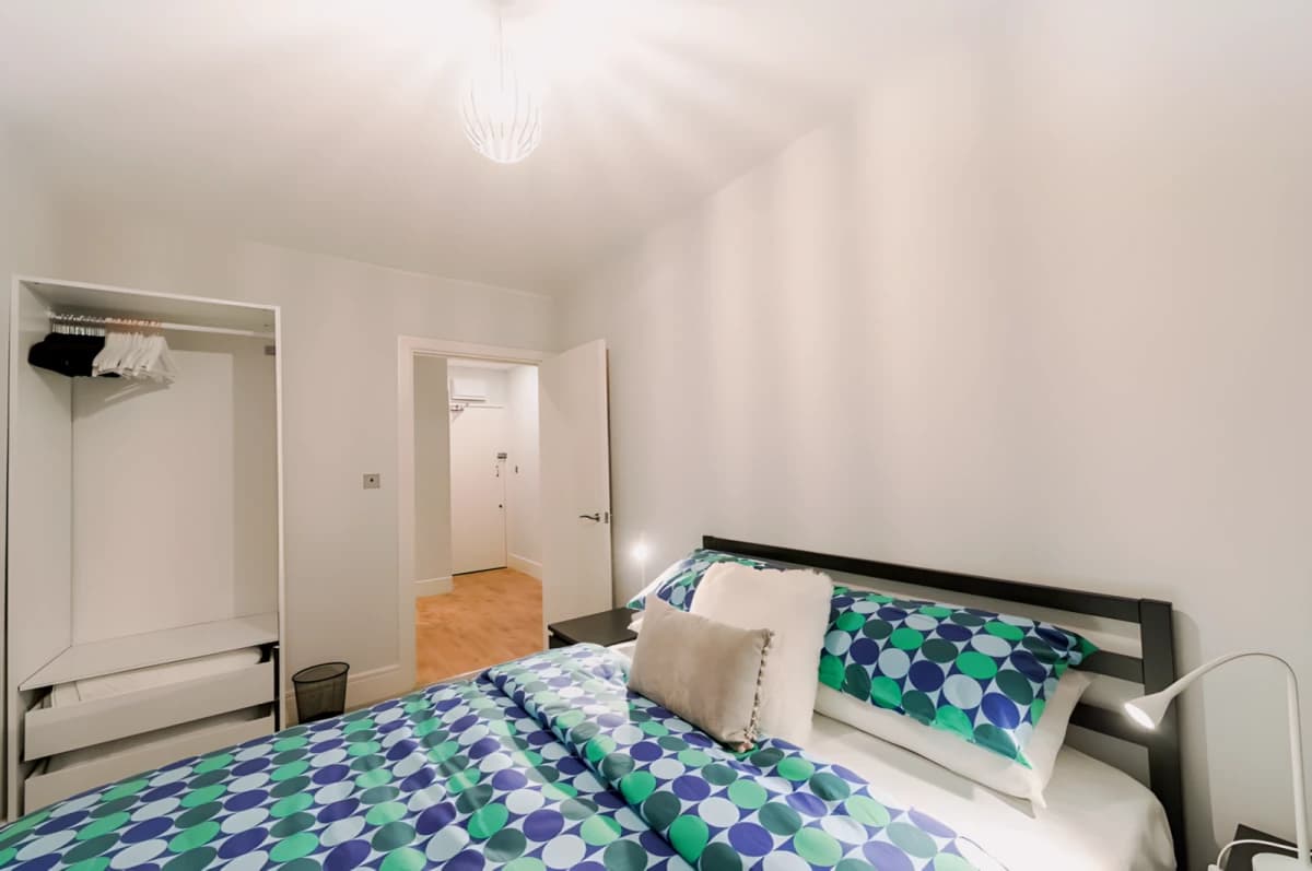 1 Beds 1 Bathroom