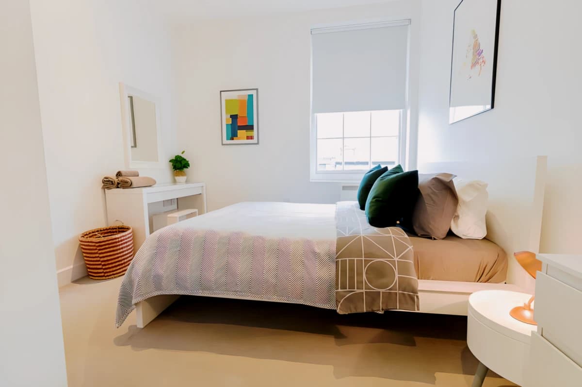 1 Bedrooms 1 Bathroom