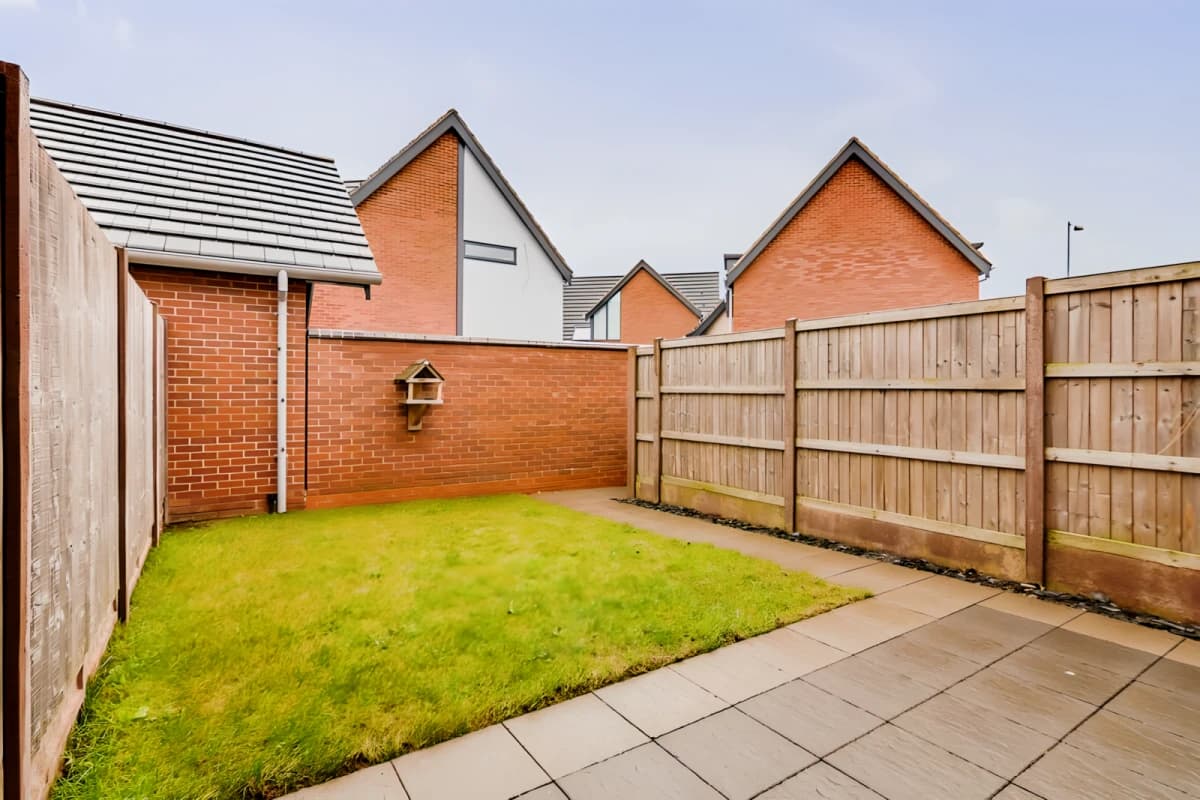 2 bedroom house NE Norwich image 2
