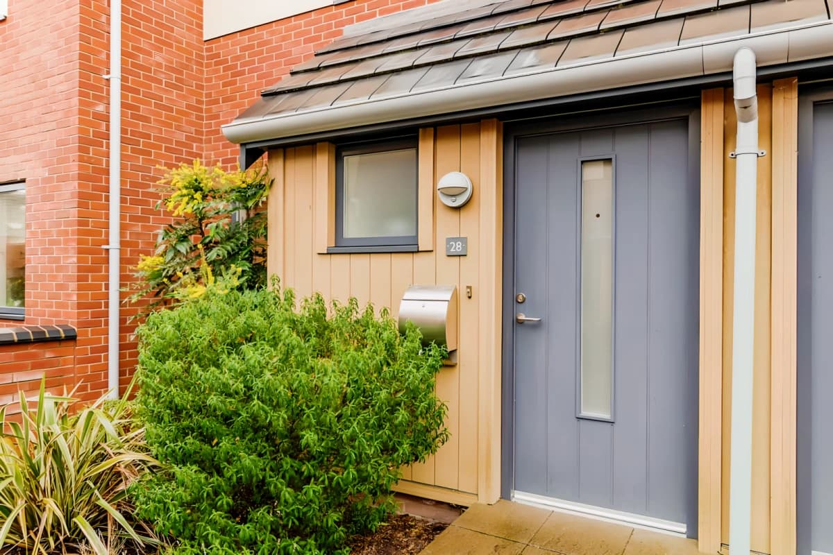2 bedroom house NE Norwich image