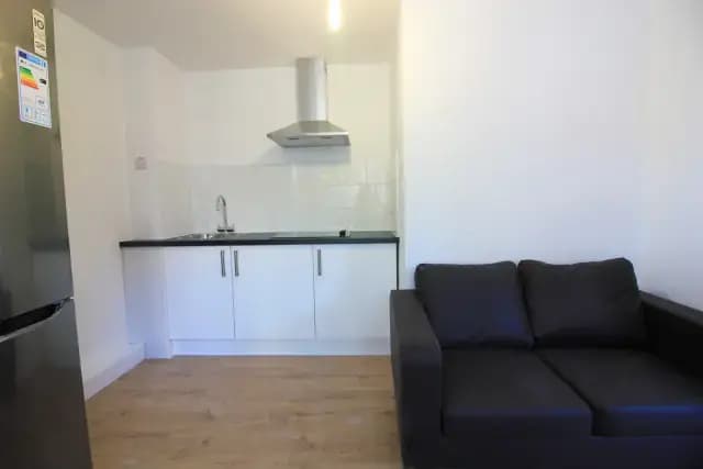 45 Coombe Road