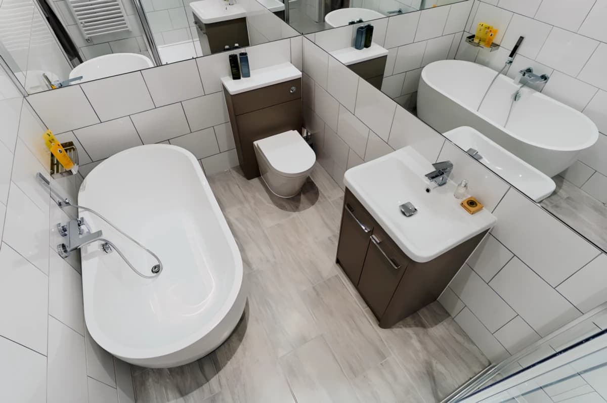 2 Bedrooms  2 Bathroom