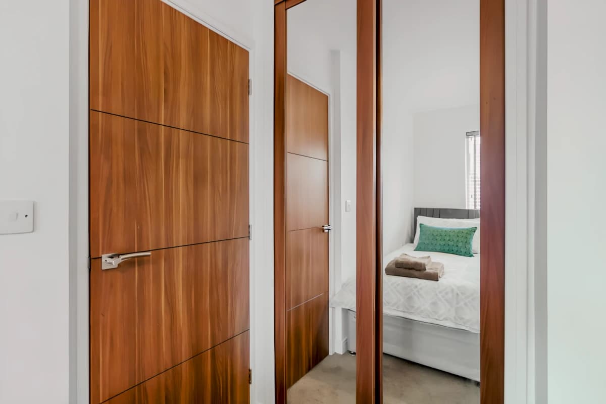 2 Bedrooms  2.5 Bathroom