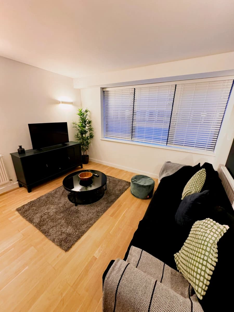 2 Bedrooms 2 Bathroom
