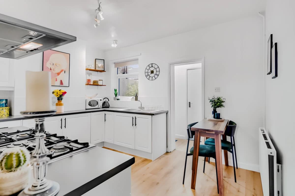 2 Bedrooms 2 Bathroom