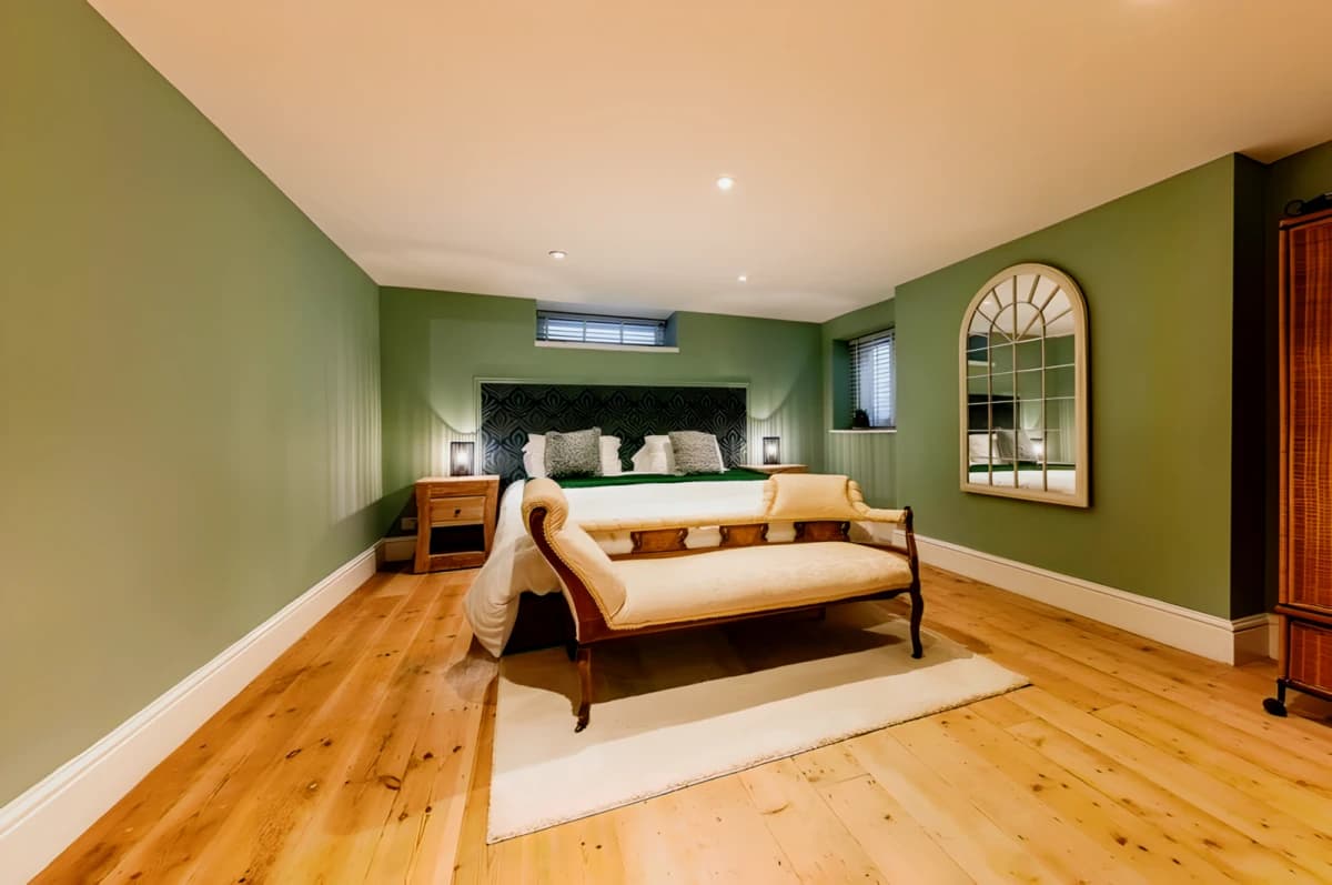 2 Bedrooms 2 Bathroom