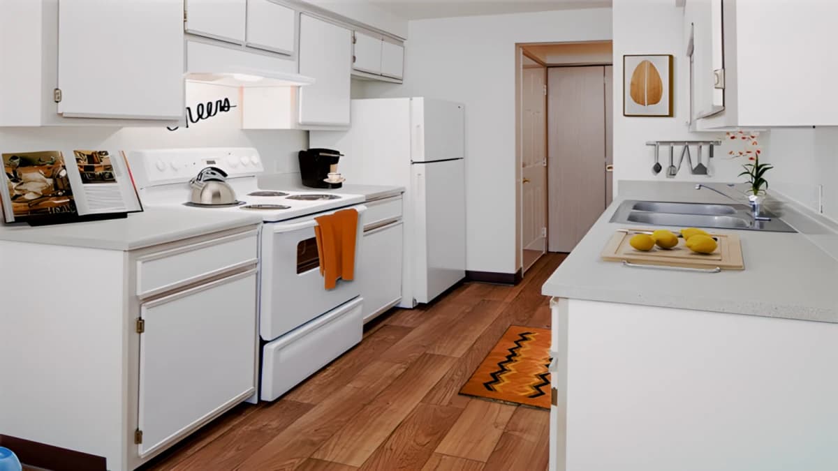 Creekside and Spring Creek Apartments image
