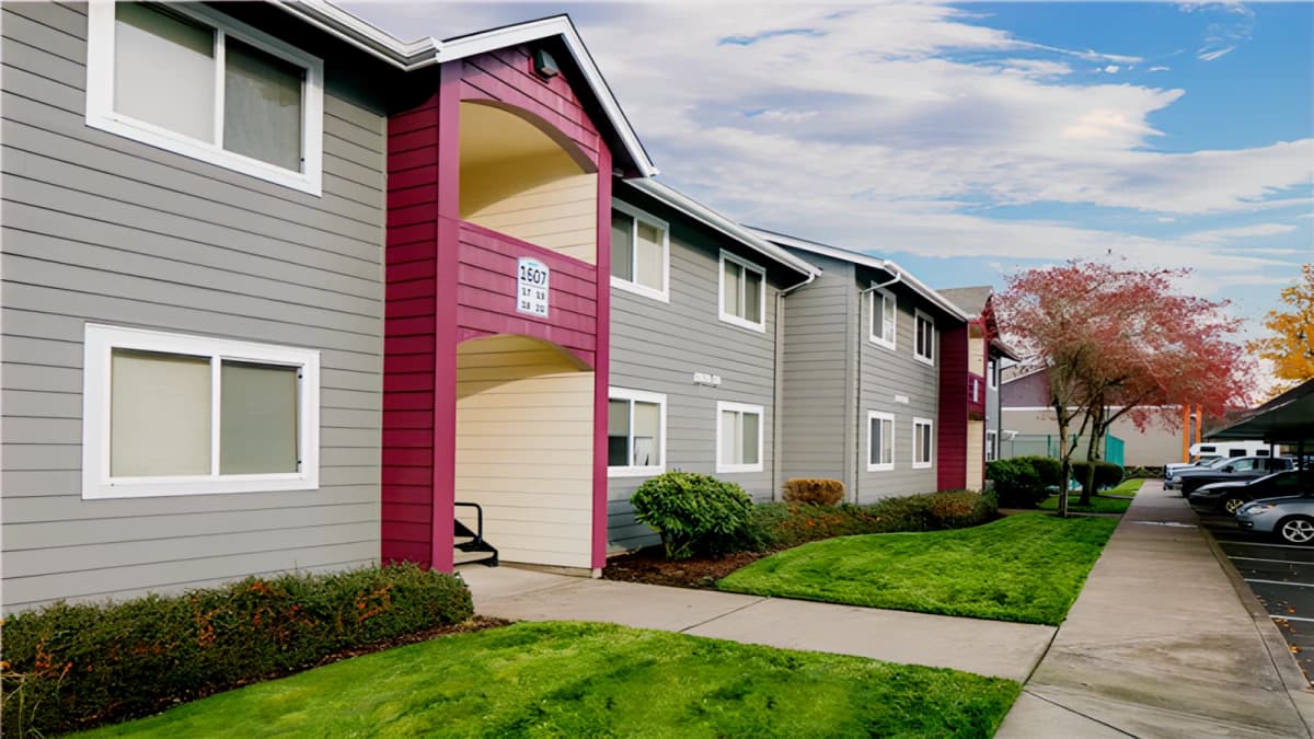 Creekside and Spring Creek Apartments image 2