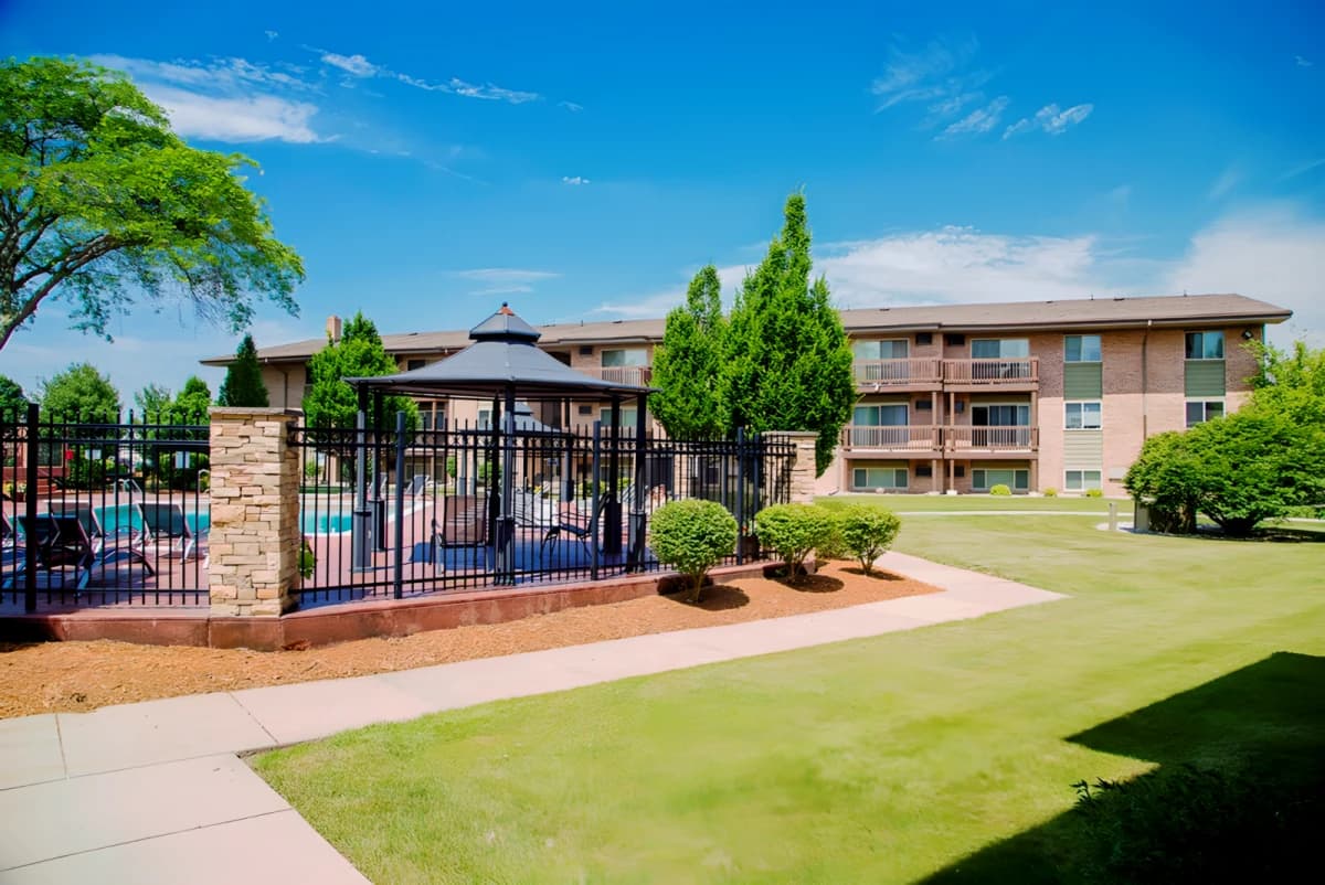 Berrytree Apartments image 2