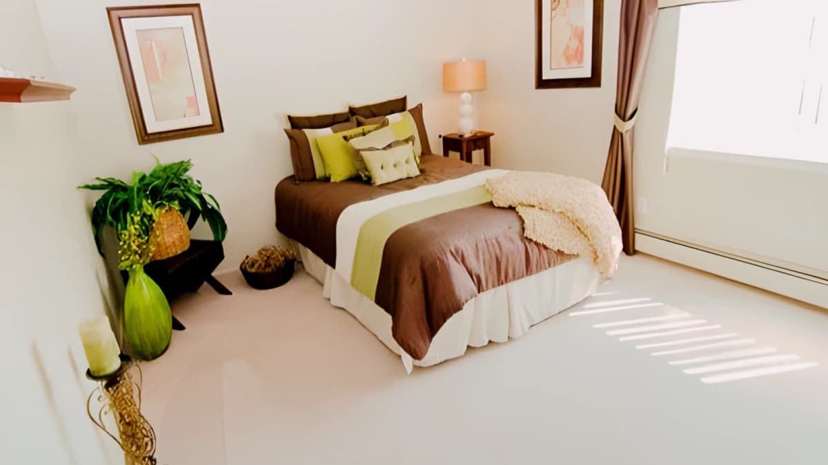 Towne Square Apartments & Townhomes image